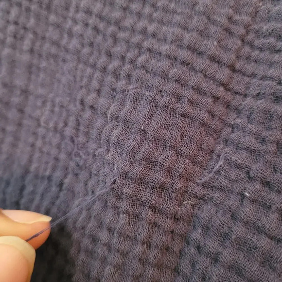 Outerknown Women's Blouse Top M Blue Gauzy Organic Cotton Short Sleeves V-Neck - Picture 4 of 12